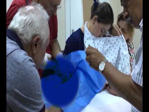 Anne Emzirirken Sünnet